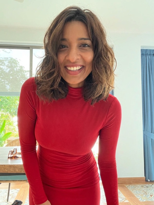 Saba in red
